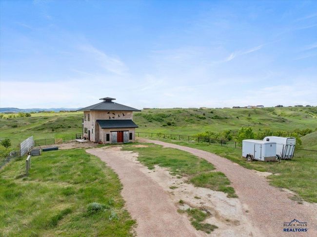 11077 Ridge Rd, House other with 1 bedrooms, 2 bathrooms and null parking in Belle Fourche SD | Image 25