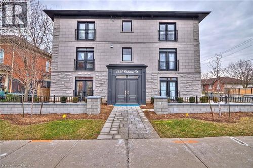 302-4335 Ontario Street, Beamsville, ON, L0R1B0 | Card Image