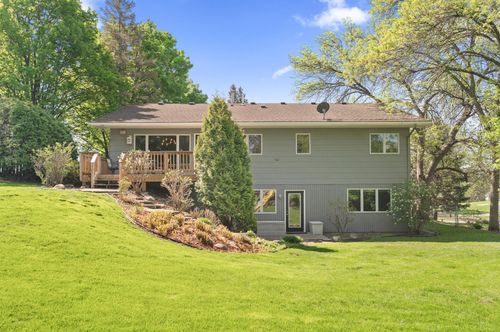 9610 28th Ave N, Plymouth, MN, 55441-3210 | Card Image