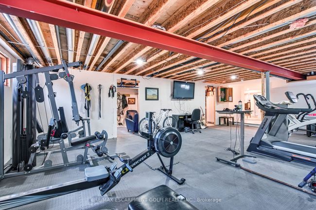 106 Cumming Crt, House other with 4 bedrooms, 3 bathrooms and 4 parking in Ancaster ON | Image 30