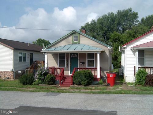 214 S George St, RANSON, WV, 25438-1415 | Card Image