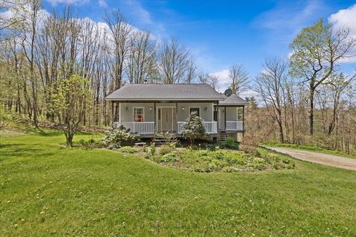 550 Upper Meehan Rd, Bristol, VT, 05443-5286 | Card Image
