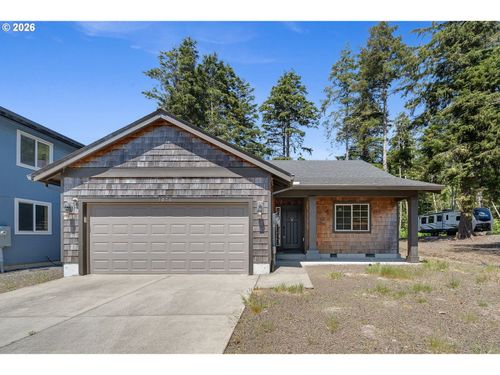 1076 Ne 12th Ave, Rockaway Beach, OR, 97136-9578 | Card Image
