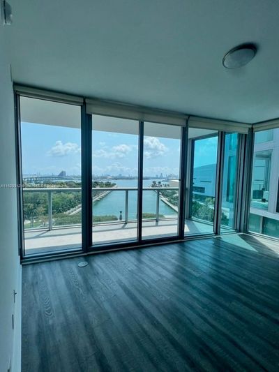 909 - 888 Biscayne Blvd, Condo with 1 bedrooms, 2 bathrooms and null parking in Miami FL | Image 2