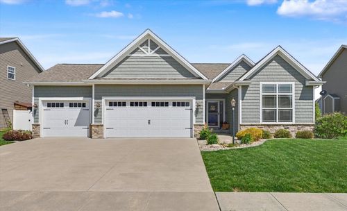 312 London Way, Savoy, IL, 61874-9366 | Card Image