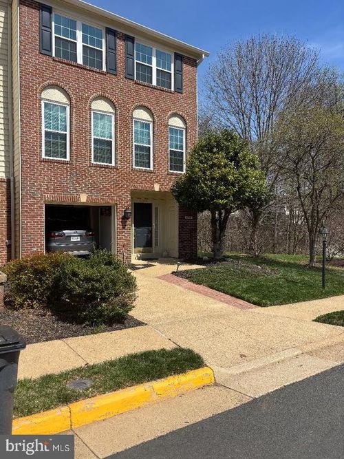 47501 Sharpskin Island Sq, STERLING, VA, 20165-2461 | Card Image