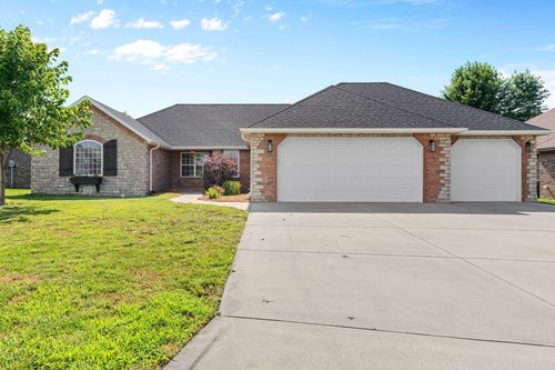 3957 N Springlawn Ave, Springfield, MO, 65803-8106 | Card Image