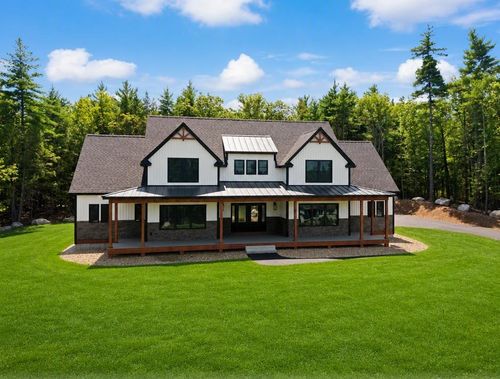 8 Sawmill Ln, New Boston, NH, 03070-5141 | Card Image