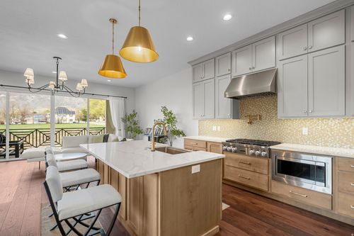 24-250 S Main St, Alpine, UT, 84004 | Card Image