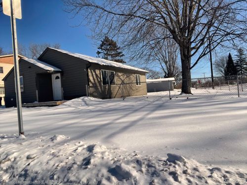 31905 Saginaw Court, Westland, MI, 48186 | Card Image