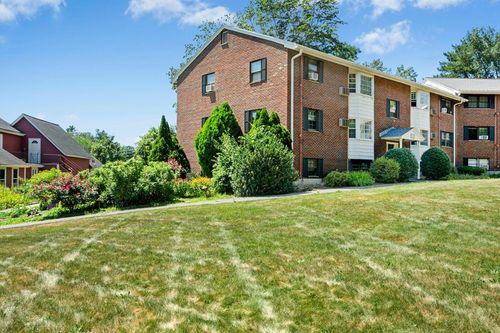 apt-6-1 Town House Ln, Acton, MA, 01720-3729 | Card Image