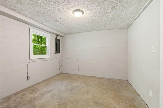 500 Heatherton Ln, House other with 3 bedrooms, 2 bathrooms and null parking in Rural Hall NC | Image 27