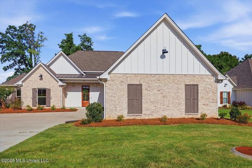 103 Ashby Ridge Dr, Canton, MS, 39046-1220 | Card Image