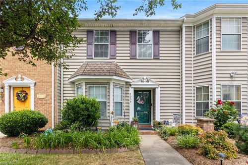 4036 Ketch Dr, Portsmouth, VA, 23703-2571 | Card Image