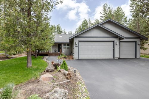 55833 Lost Rider Loop, Bend, OR, 97707-2729 | Card Image