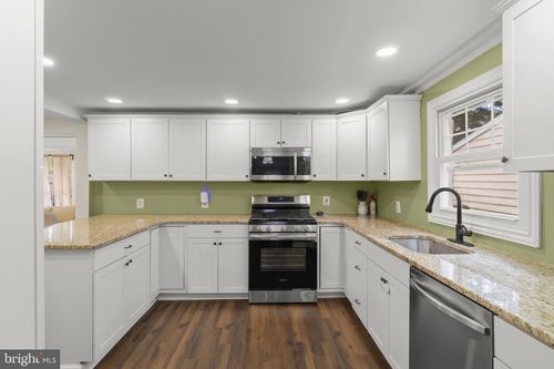 15 N Locust Ave, MARLTON, NJ, 08053-2101 | Card Image