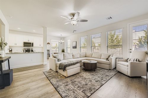 6811 Joelene Rae Dr, Arlington, TX, 76001-4502 | Card Image