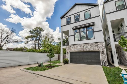 5303 Donovan Gardens Ln, Houston, TX, 77091-2361 | Card Image