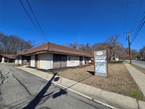347 Fullerton Ave, Newburgh, NY, 12550-3700 | Card Image