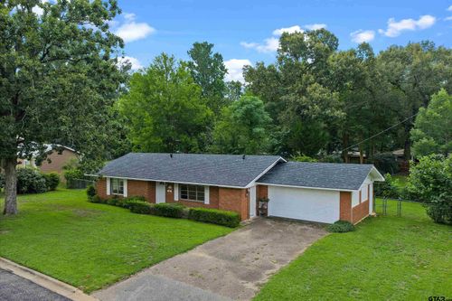 612 Leach St, Kilgore, TX, 75662-3952 | Card Image