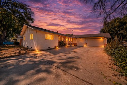 1215 Del Vale Ave, Modesto, CA, 95350-4752 | Card Image