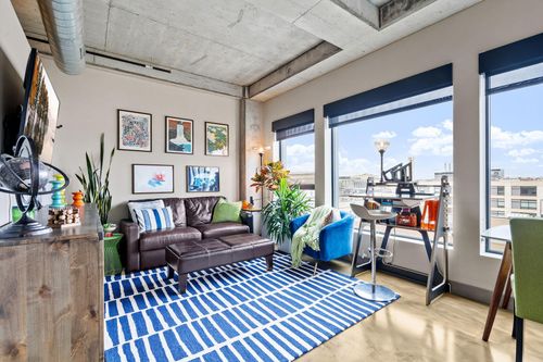 apt-804-728 3rd St N, Minneapolis, MN, 55401-5518 | Card Image