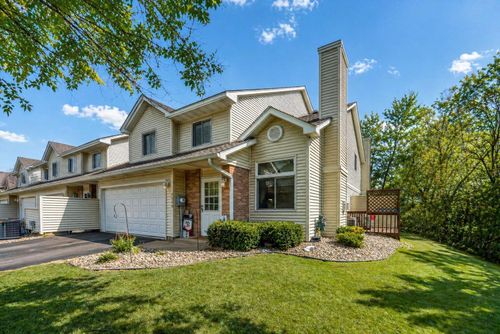 7040 49th St N, Oakdale, MN, 55128-2650 | Card Image