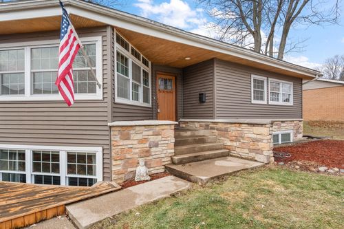 2005 Berkley Dr, Valparaiso, IN, 46383 | Card Image