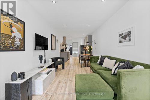 28 Minto St, Toronto, ON, M4L1B6 | Card Image