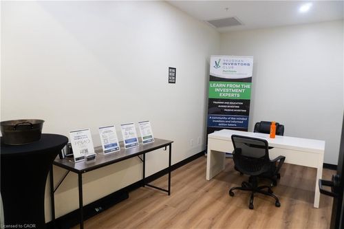 c201-28 Roytec Rd, Woodbridge, ON, L4L8E4 | Card Image