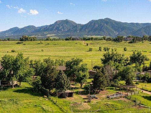 4963 Kelso Rd, Boulder, CO, 80301-4324 | Card Image