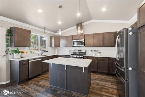 7425 E Sandstone Dr, Wasilla, AK, 99654-1011 | Card Image