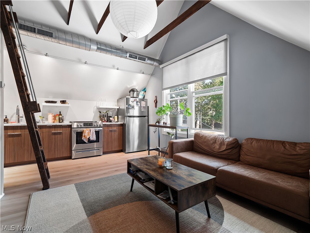 Residential Lease in Cleveland 4