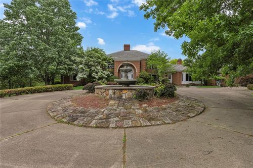 450 Knollwood Cir, Freedom, PA, 15042-2347 | Card Image