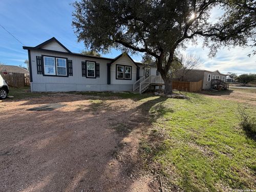 146 Brianna Cir, Johnson City, TX, 78636-4805 | Card Image