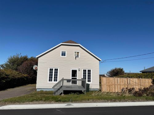 3351 Veniot Ave, New Waterford, NS, B1H2R7 | Card Image