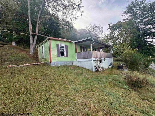 69 Jackson St, Weston, WV, 26452-1513 | Card Image