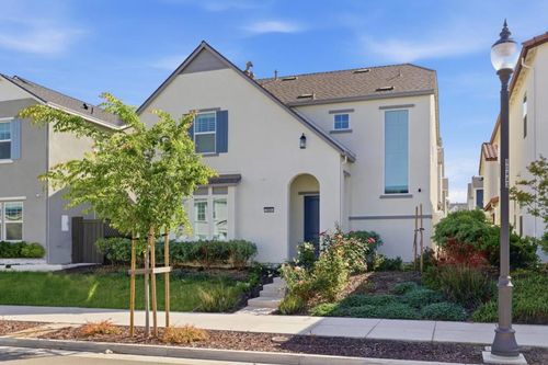 3004 Ellis Town Dr, Tracy, CA, 95377-8930 | Card Image