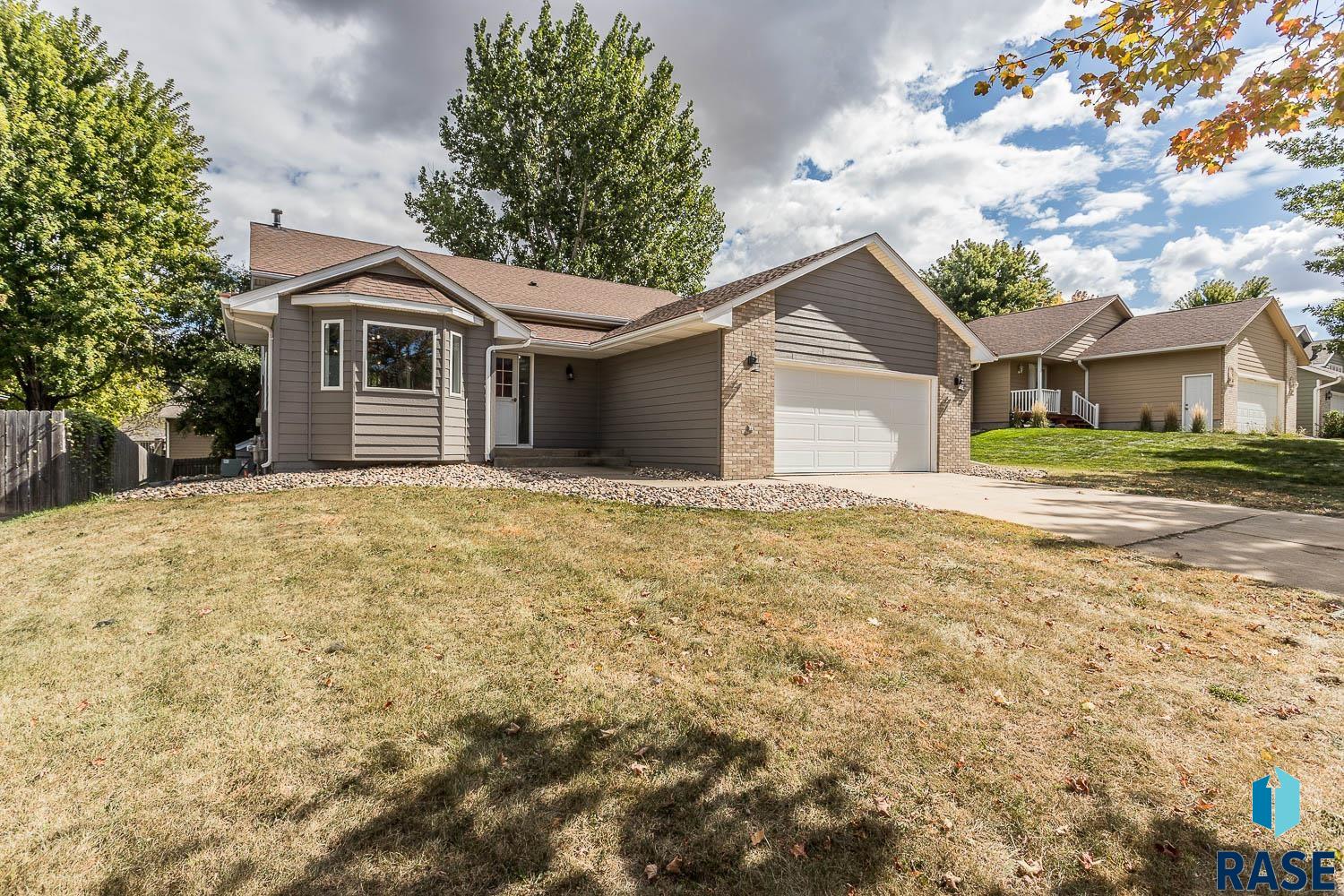 Alpine Ave, Sioux Falls, SD 57110