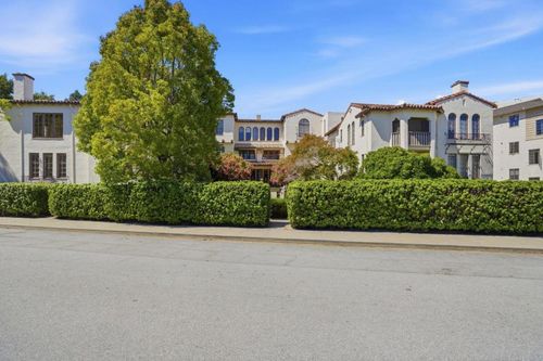 11-212 Eaton Rd, San Mateo, CA, 94402 | Card Image