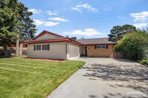 1993 Azalea Dr, Idaho Falls, ID, 83404-6218 | Card Image