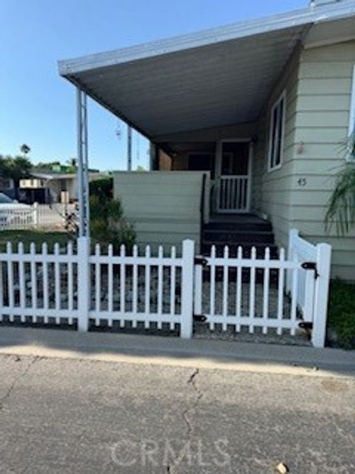 45-3595 Santa Fe Ave, Long Beach, CA, 90810-4338 | Card Image