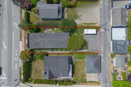 658 E 3rd St, North Vancouver, BC, V7L1G7 | Card Image