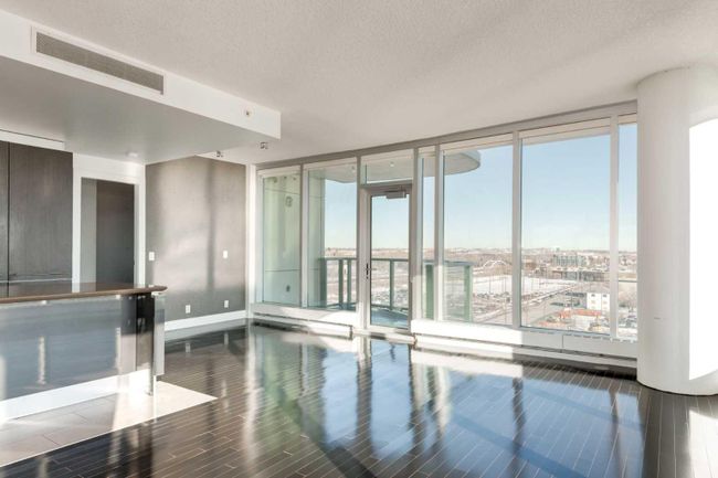 803 - 433 11 Ave Se, Condo with 2 bedrooms, 2 bathrooms and 2 parking in Calgary AB | Image 16