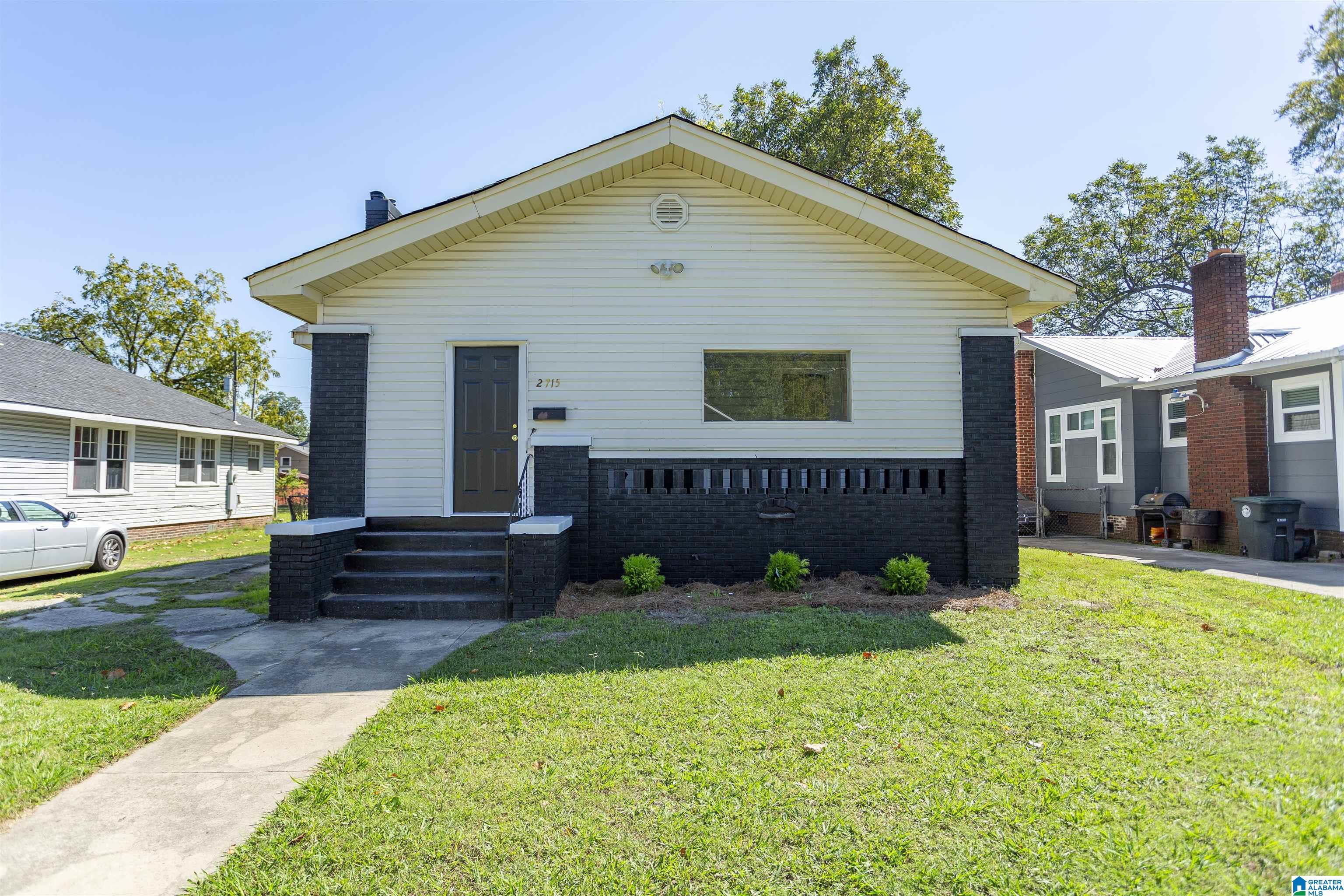 Avenue H , Birmingham, AL 35218