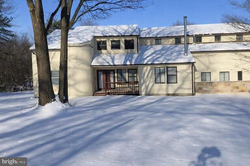 1689 Clover Rd, Long Pond, PA, 18334-7748 | Card Image