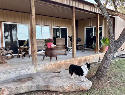 1261 Park Rd, Lampasas, TX, 76550-2637 | Card Image