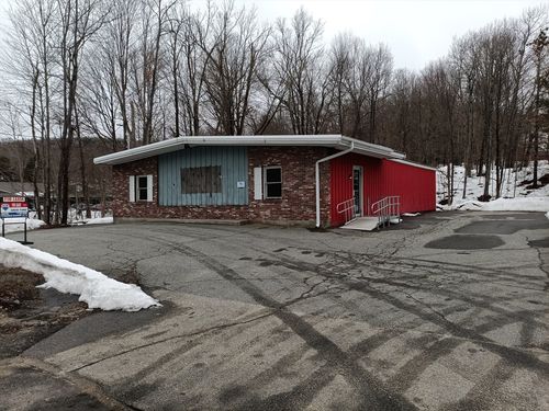 494 Main St, Sturbridge, MA, 01518-1214 | Card Image