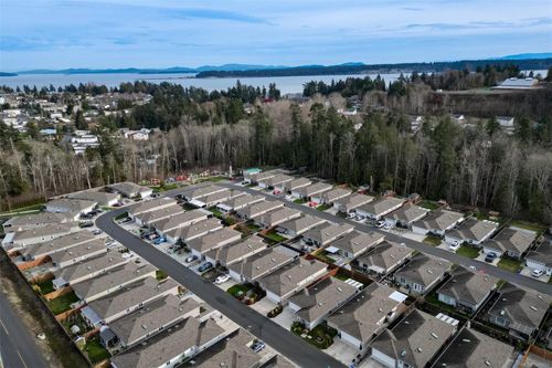 52-7586 Tetayut Rd, Saanichton, BC, V8M0B4 | Card Image