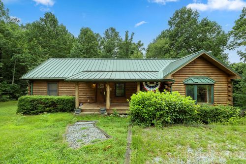 266 Rhododendron Dr, Saluda, NC, 28773 | Card Image
